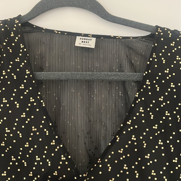 Sunday Best Blouse - Picture 4 of 4